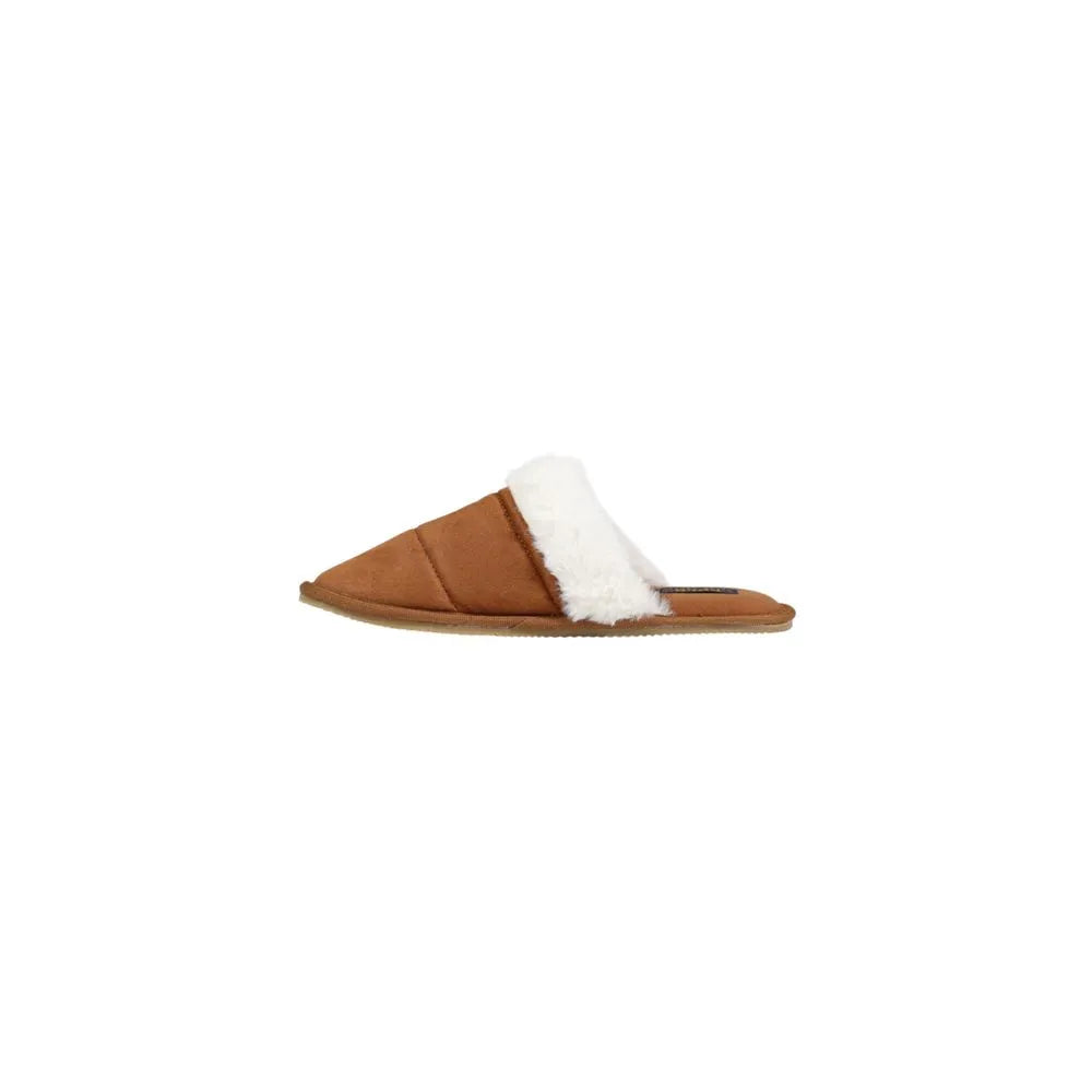Brown quilted textile women's slip-on slipper with a cozy white plush lining.